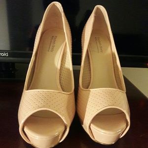 Blush pink 9.5 pumps