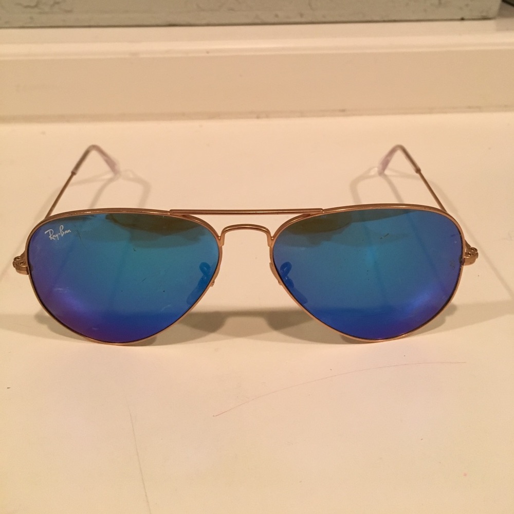 Blue reflective rayban aviators
