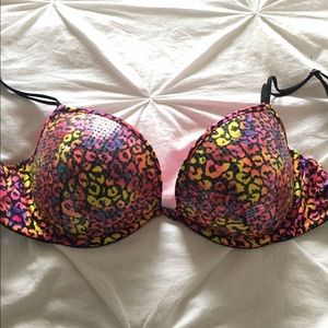 Victoria's Secret Push Up Plunge Bra