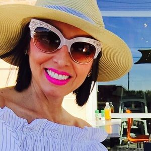 Meet your Posher, Susan Jayne