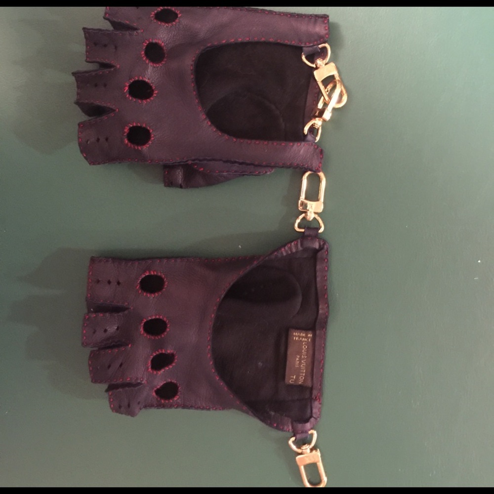 Gloves