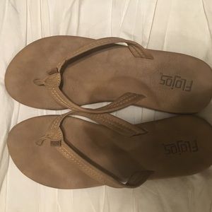 Flojos Sandals