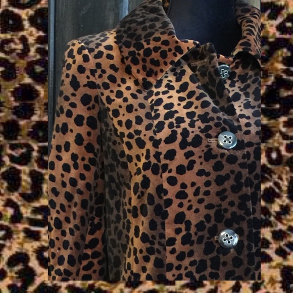 Velvet Cheetah Coat🖤 - Picture 4 of 4
