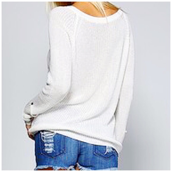 Sale SOFT LIGHTWEIGHT TOP last one left! - Picture 4 of 5