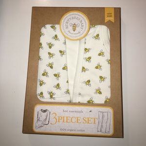 Burt's Bees Baby 3Piece set  NWT