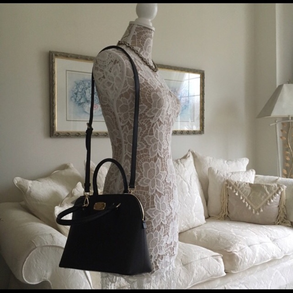 New! 🎉HP 10/26/17🎉MICHAEL KORS satchel - Picture 5 of 5