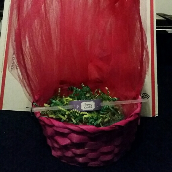 Trolls Princess Poppy Easter basket - Picture 3 of 6