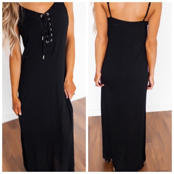 ✨Black Lace Up Maxi Dress - Picture 3 of 5