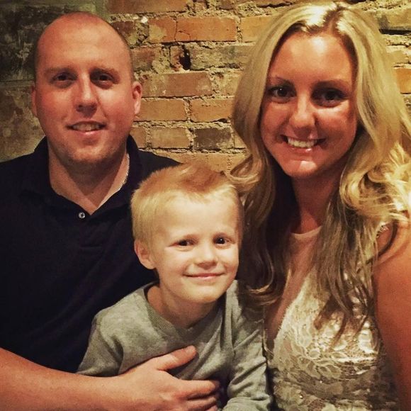 Meet your Posher, Mallory - Picture 2 of 3