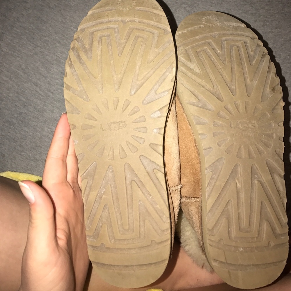 uggs - Picture 4 of 4