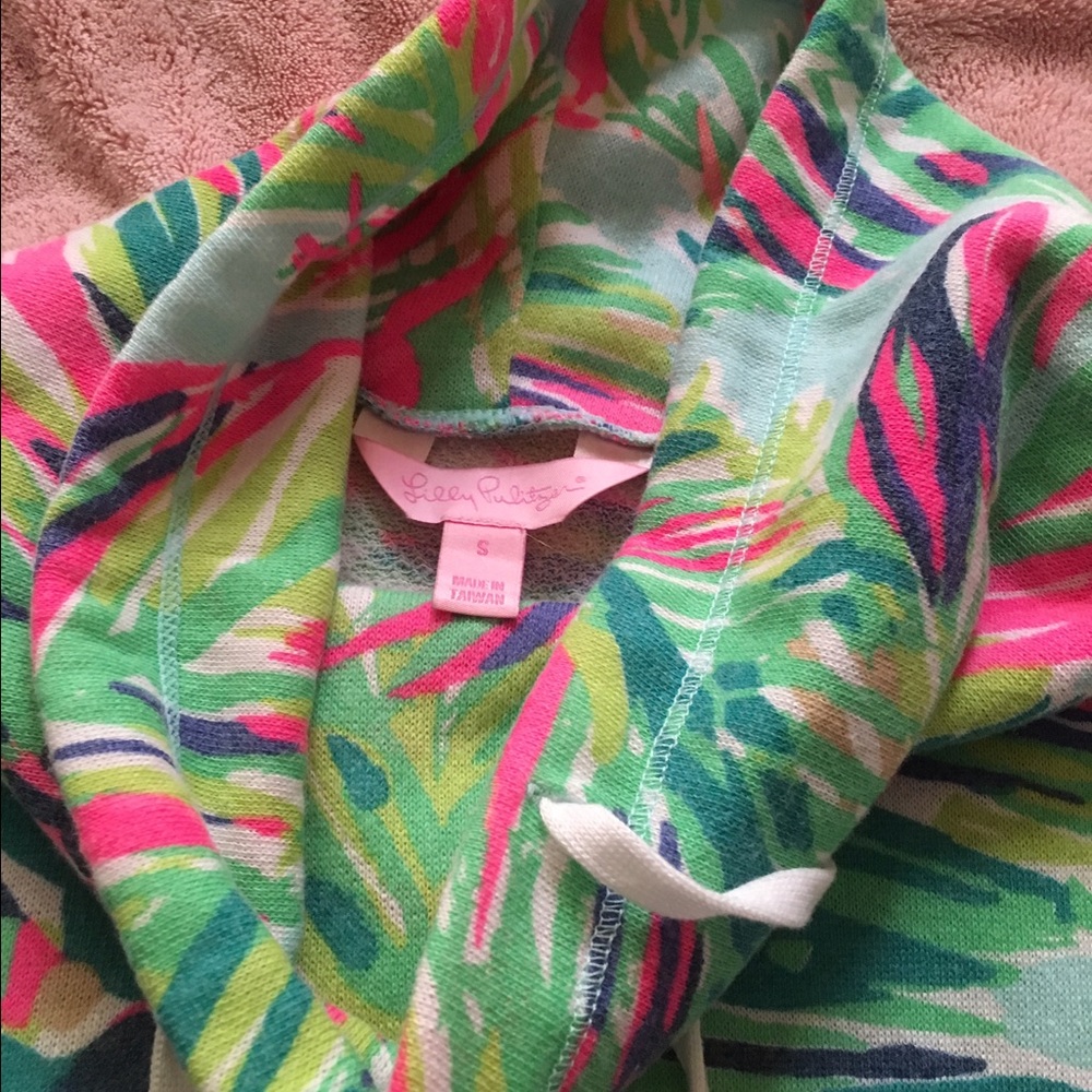 Island time Lilly Pulitzer popover