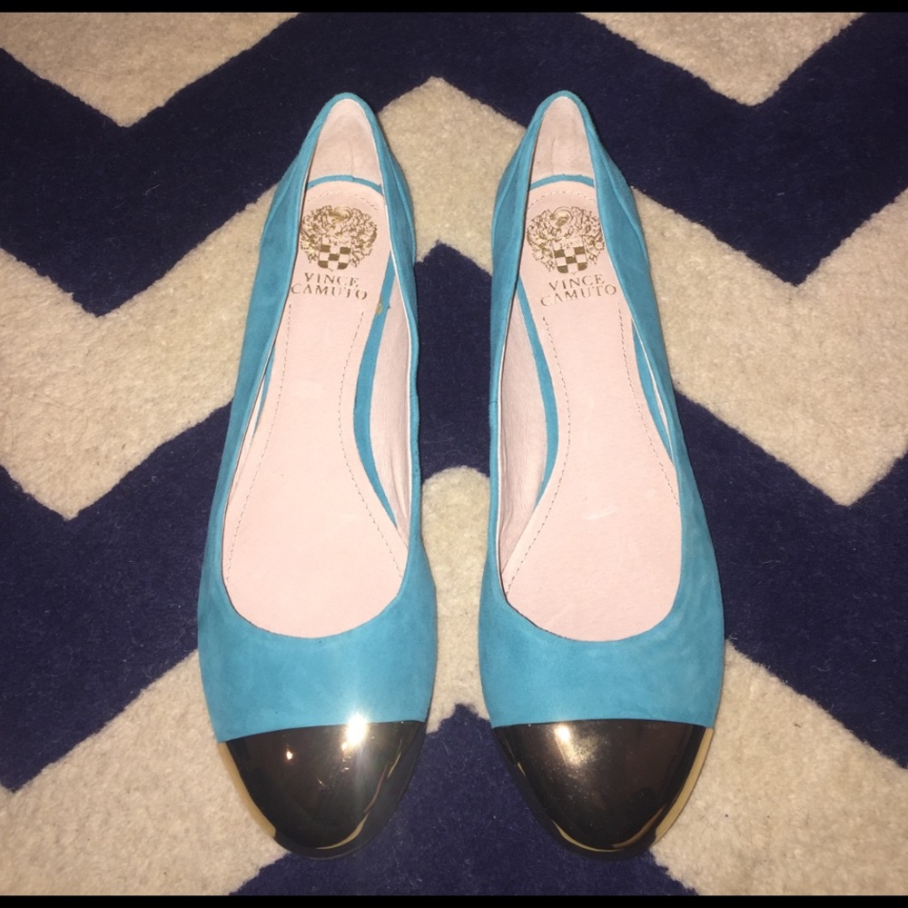 Turquoise and Gold Suede Vince Camuto flats 9.5