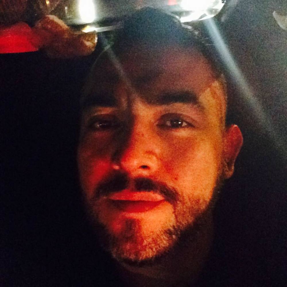 Meet your Posher, Carlos