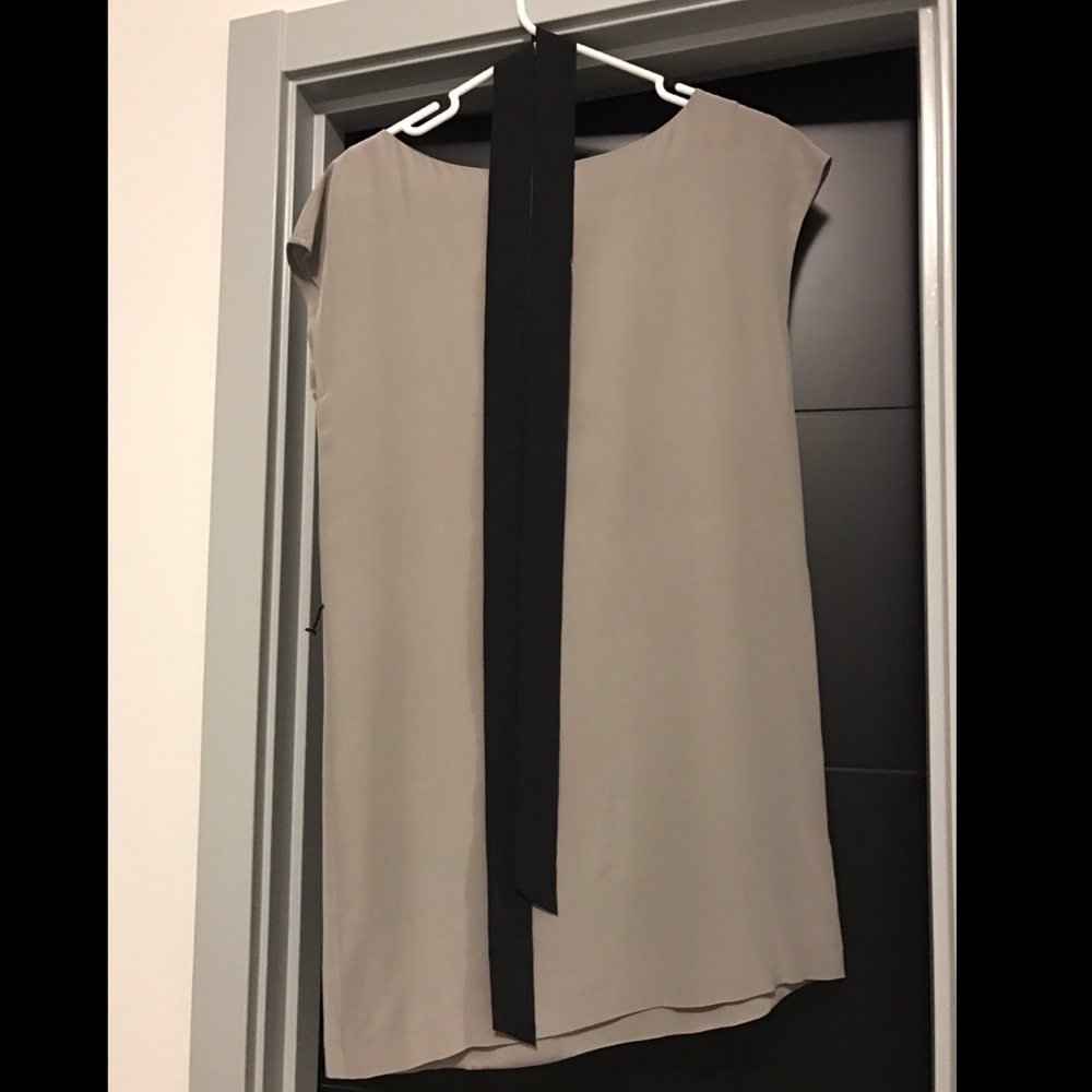 XS/TP Club Monaco silk dress