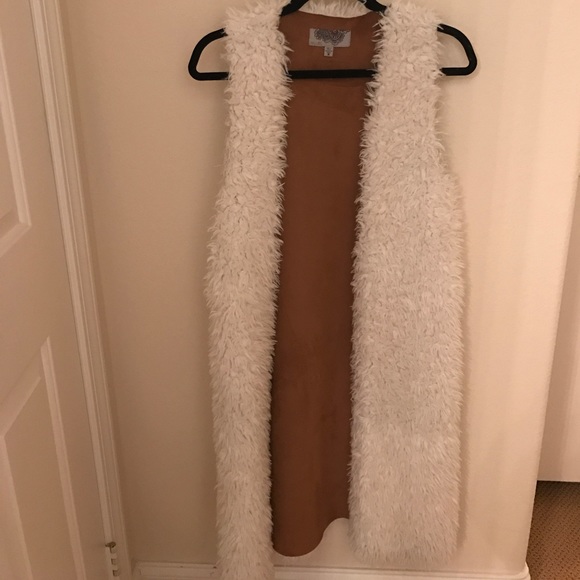 Urban Outfitters Jackets & Blazers - Ecote Reversible Vegan Suede & Sheepskin Vest