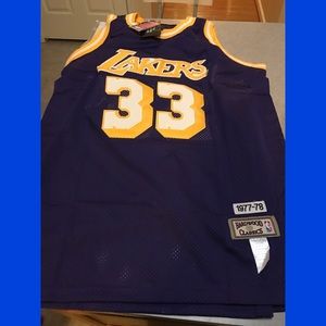 Kareem Abdul-Jabbar LA Lakers replica Jersey.