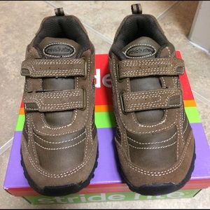 Brand new boys Stride Rite shoes
