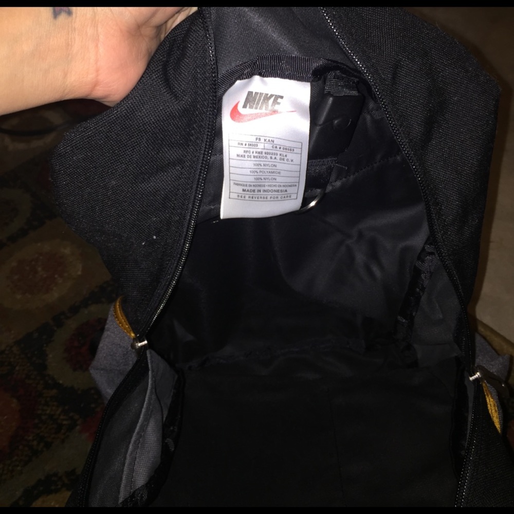Nike backpack 🎒FOR SALE‼️ - Picture 4 of 7