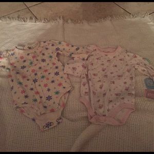 2 long sleeve onesies