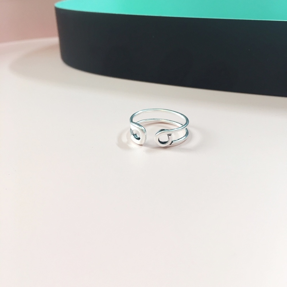 Paper clip ring - Picture 2 of 6