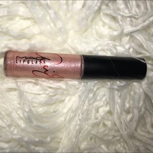 Limited edition Ariana Grande Mac lipgloss