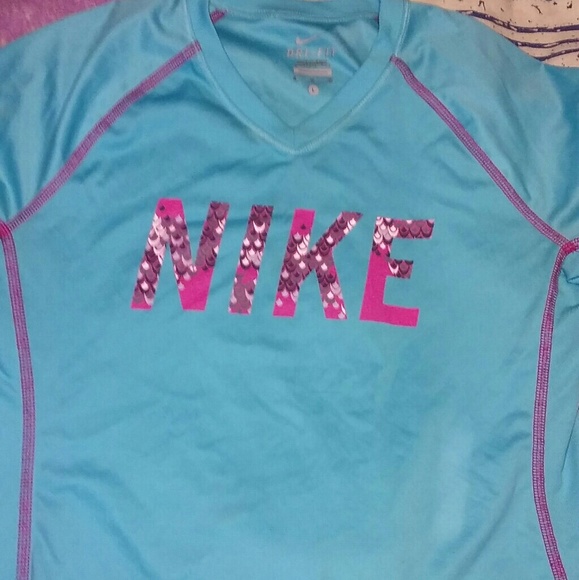 Nike Child's L Dri-Fit Top - Picture 1 of 1