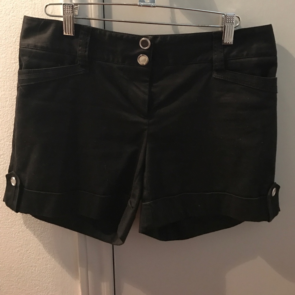 WhiteHouse/BlackMarket black dress shorts