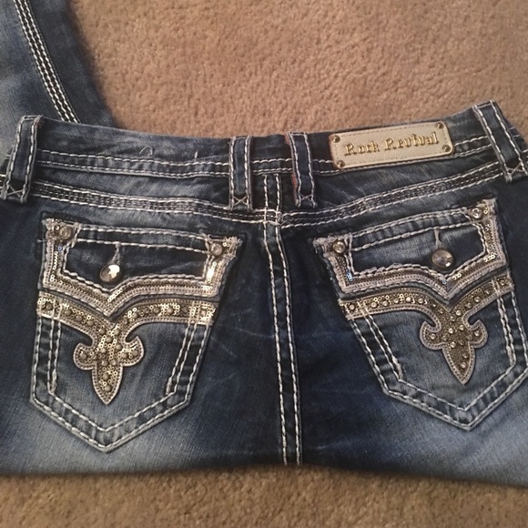 Size 27 medium wash Rock Revivals. - Picture 2 of 4