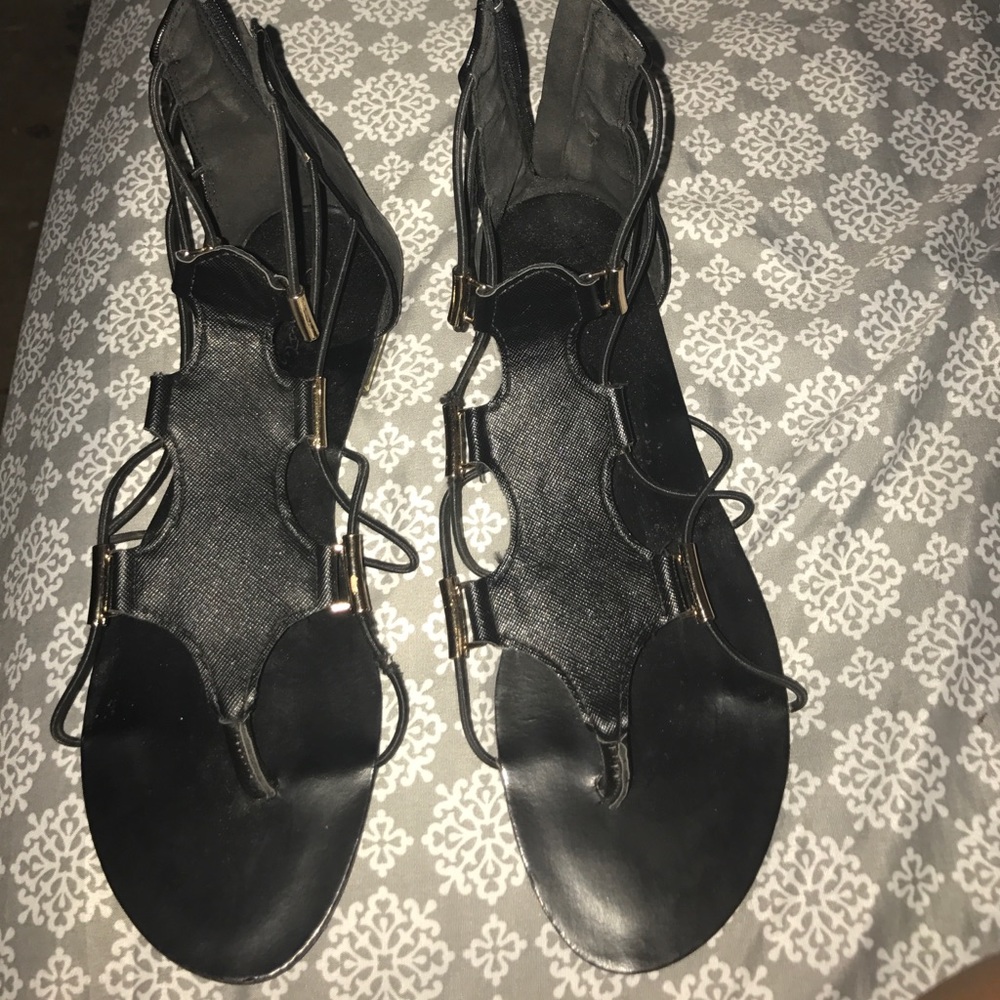 Black sandals size 10