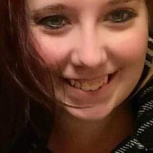 Meet your Posher, Carrie