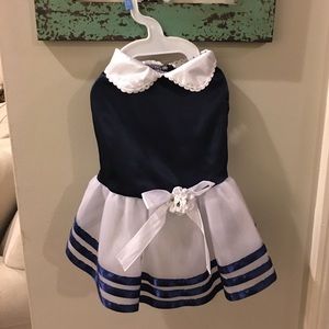 NWOT!!Lacey Tulle skirt/Tutu puppy Dress with Bow.