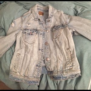 Jean jacket- lightwash