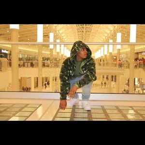 Meet your Posher, Alonzo