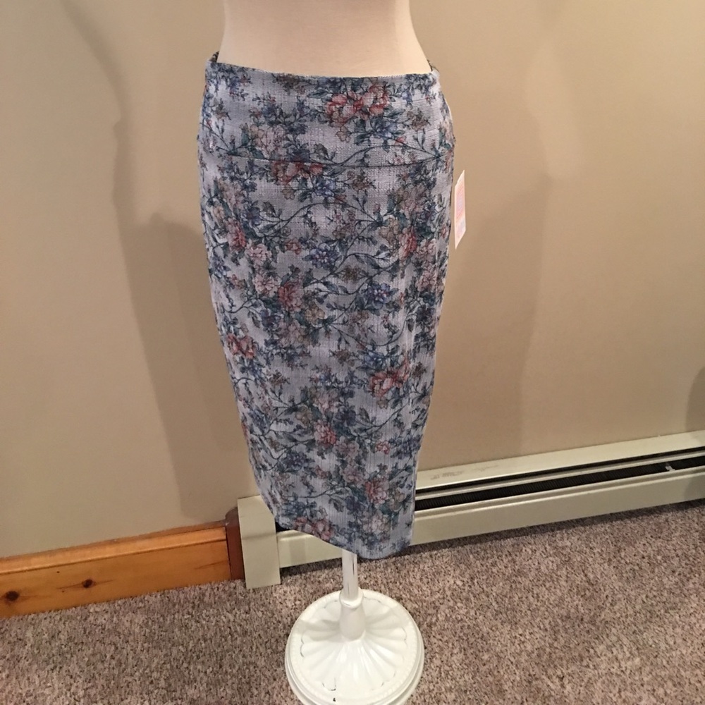 Lularoe Cassie Skirt
