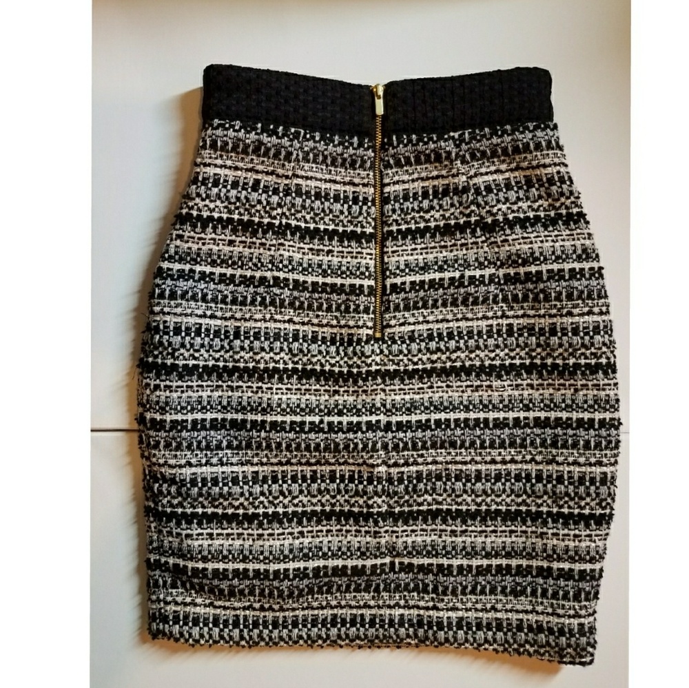 H&M Tweed Skirt - Picture 2 of 2