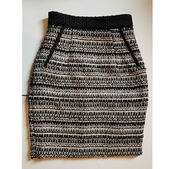 H&M Dresses & Skirts - H&M Tweed Skirt