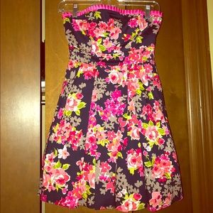 GORGEOUS Floral Dress!