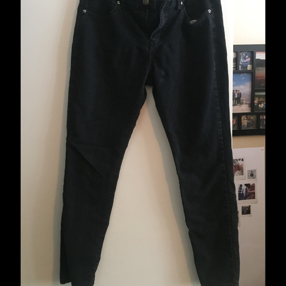 Black Forever 21 Skinny Jeans