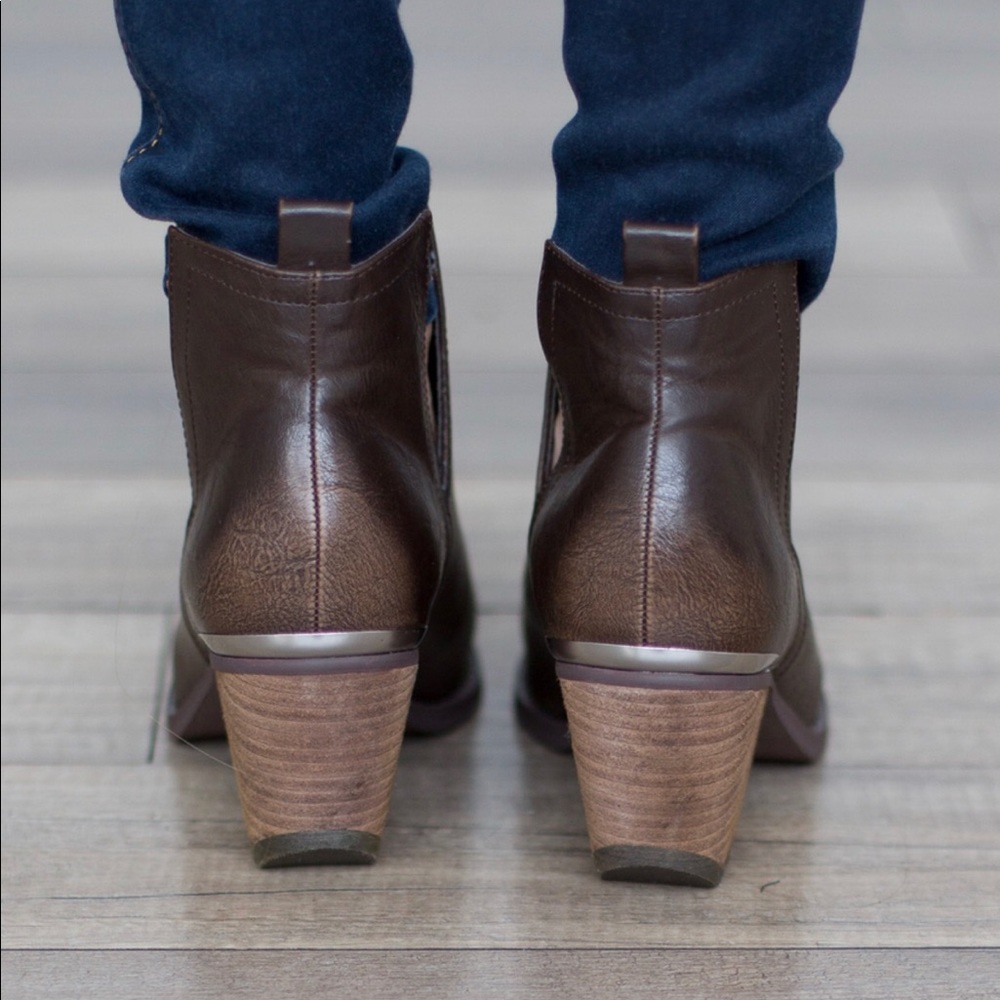 Taupe Distressed V Split Cut Out Booties - Picture 3 of 6