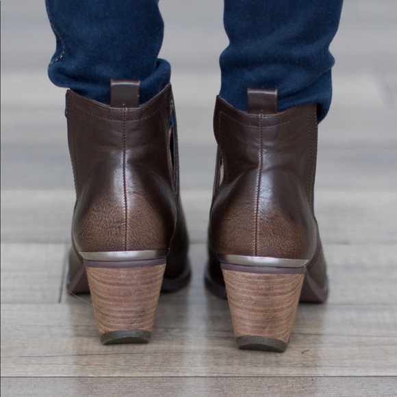 Taupe Distressed V Split Cut Out Booties - Picture 3 of 6