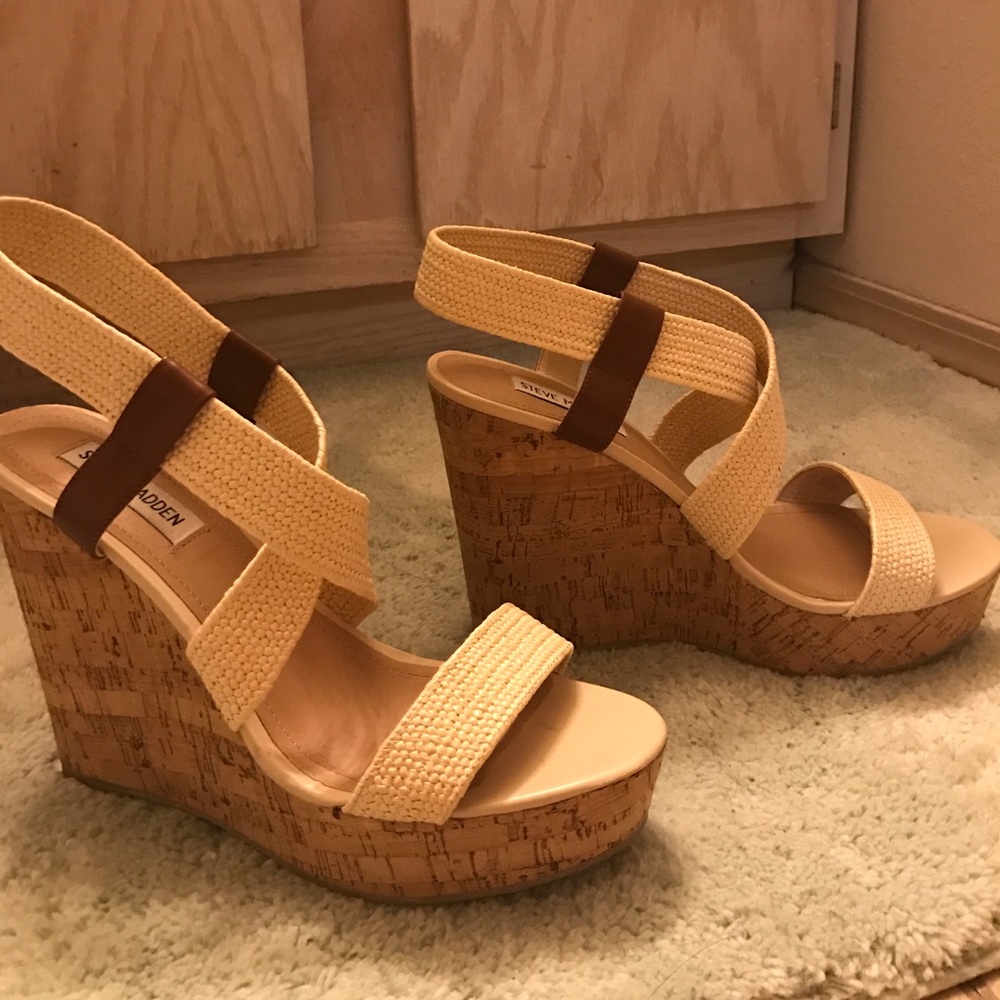 Steve Madden wedges