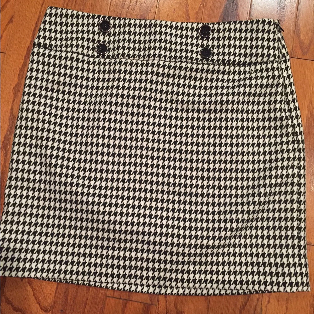 Houndstooth Skirt