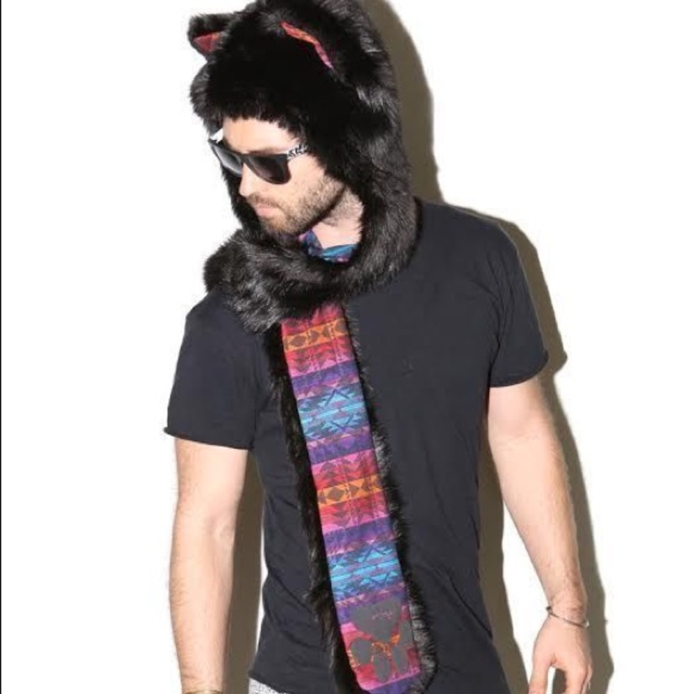 Spirithoods Black Wolf Goa animal hat