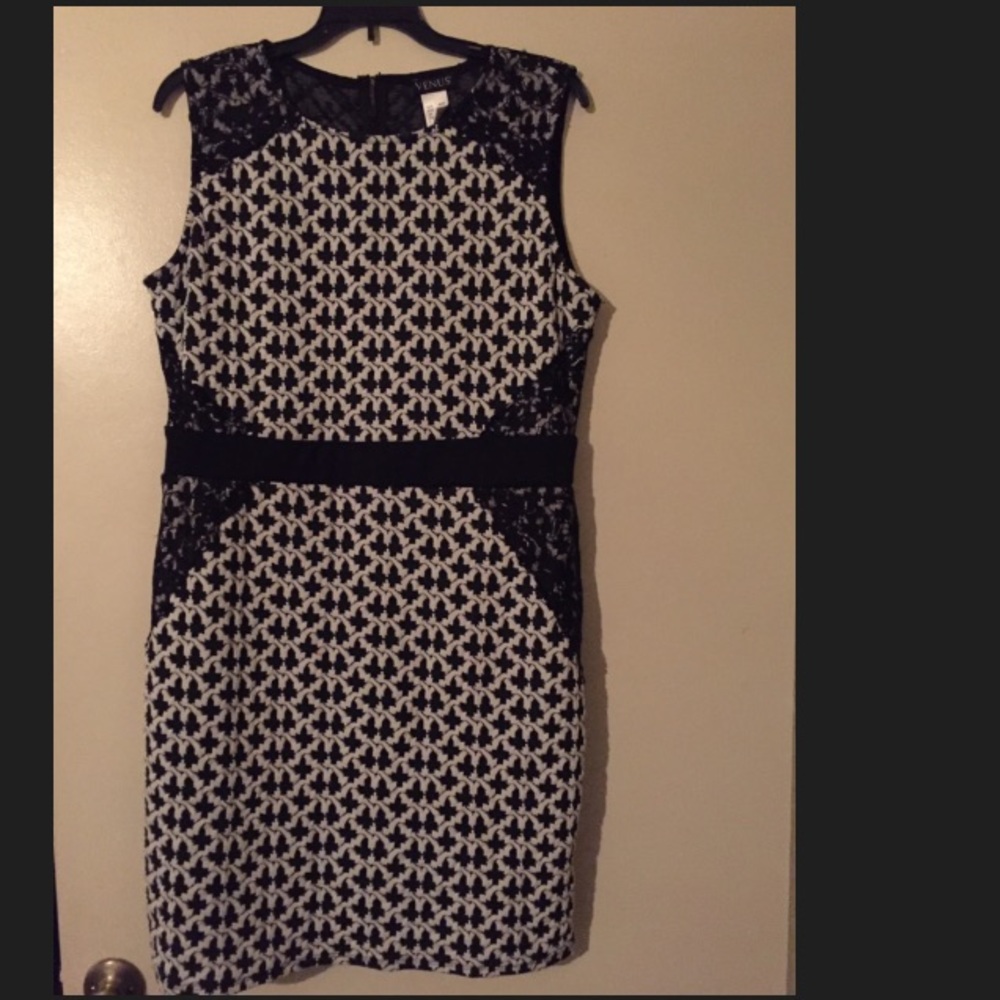 Venus Dress Size XL