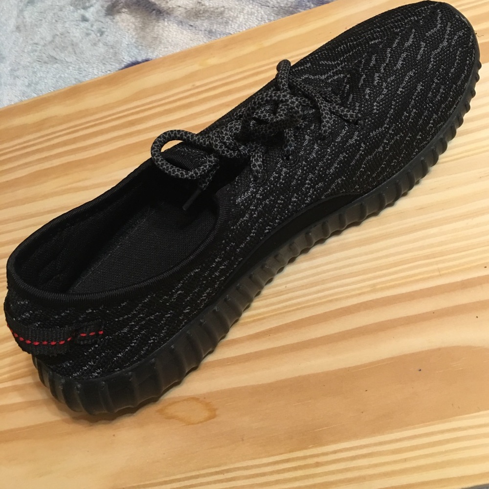 ON SALE!! Men's non brand black shoe