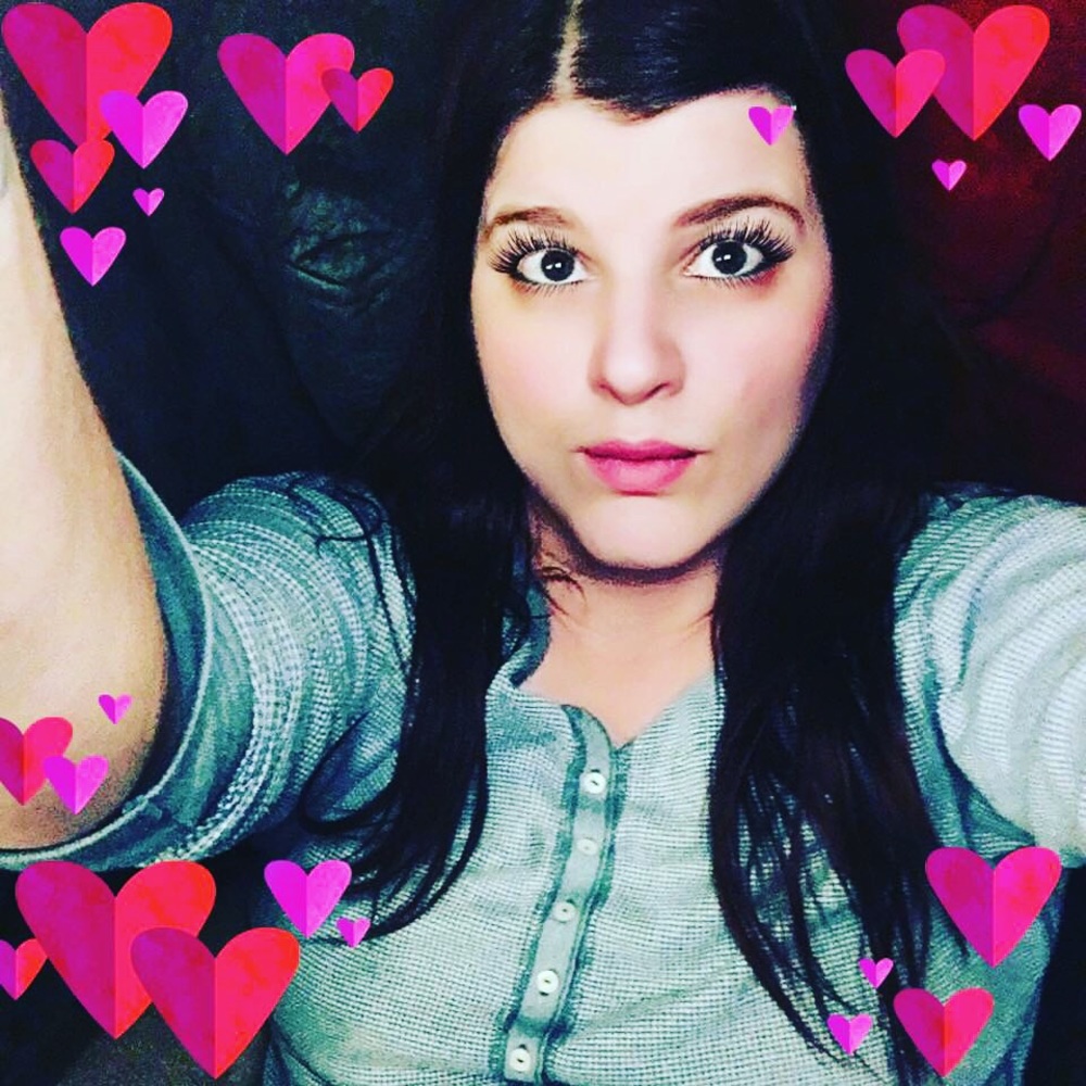 Meet your Posher, Alesha