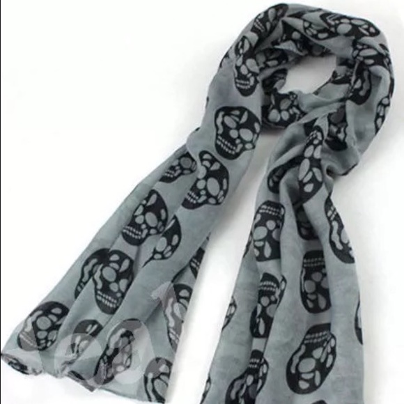 Accessories - Silky skull scarf