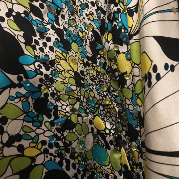 Stunning bebe dress with bead detail - Picture 7 of 8