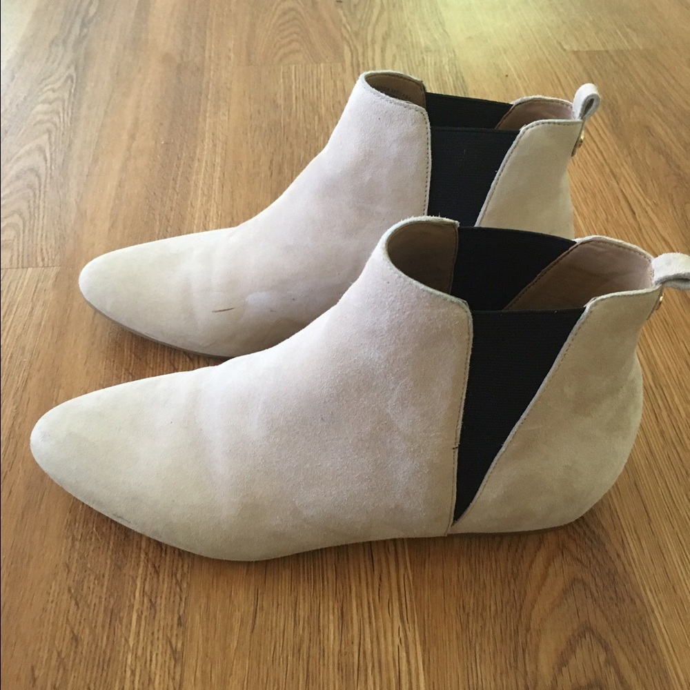 Calvin Klein Magica boots- cream suede