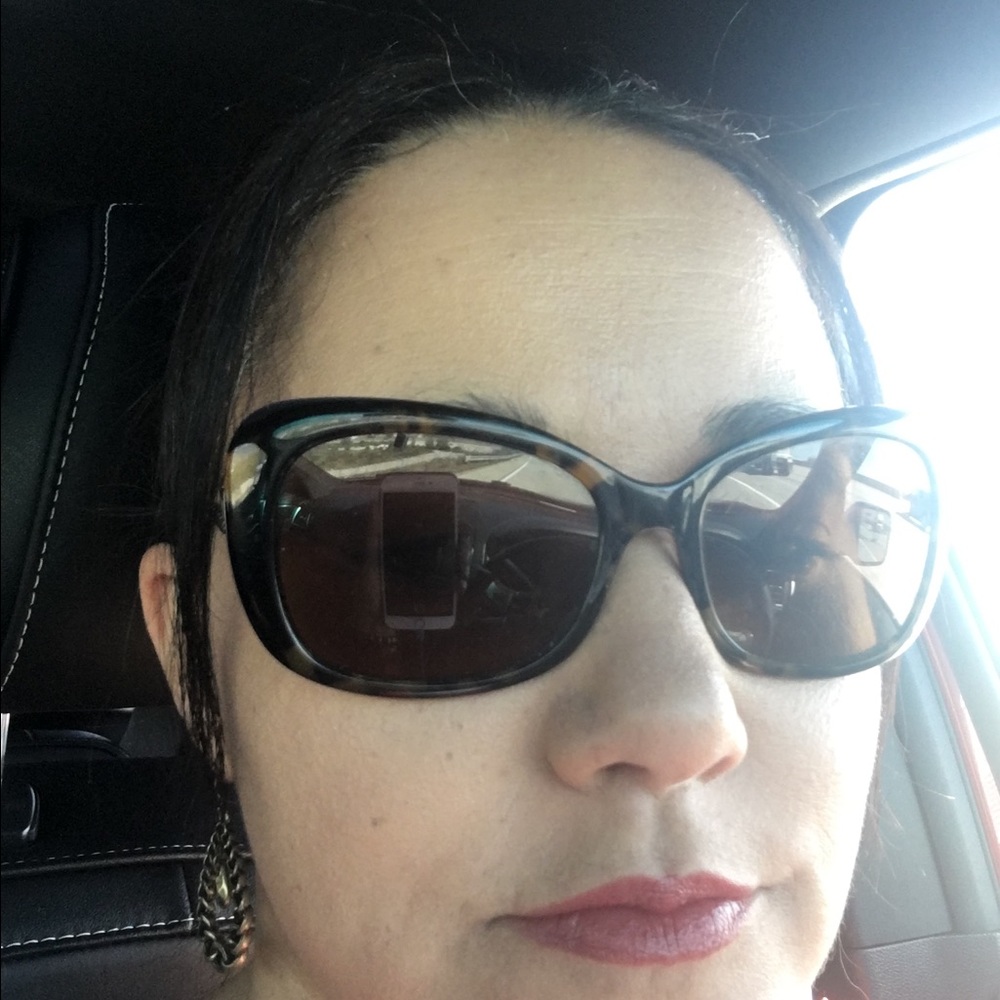 Meet your Posher, Lori